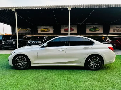 بي إم دبليو 330i M Kit موديل 2020 مواصفات خليجية