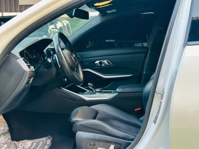 بي إم دبليو 330i M Kit موديل 2020 مواصفات خليجية