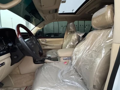 لكزس LX570 موديل 2010 مواصفات خليجية