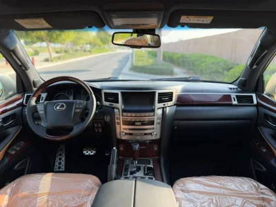 لكزس LX570 موديل 2014 مواصفات خليجية