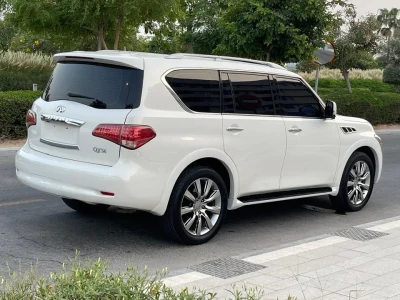 2012 Infiniti QX56 V8 4WD GCC Specs