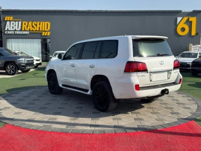 لكزس LX570 موديل 2009 مواصفات خليجية
