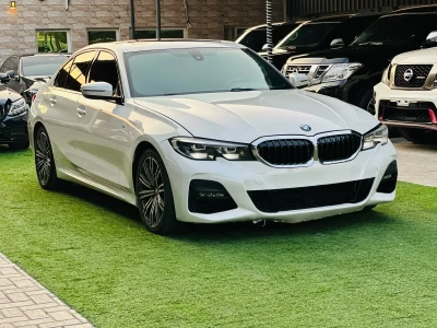 بي إم دبليو 330i M Kit موديل 2020 مواصفات خليجية
