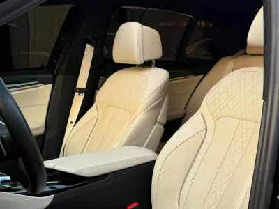 بي إم دبليو M550i xDrive M Performance موديل 2021