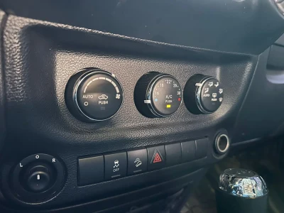 2018 Jeep Wrangler Sahara JL GCC Specs