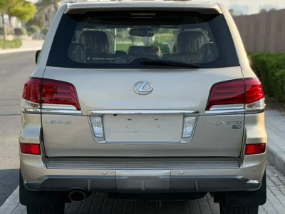 لكزس LX570 موديل 2014 مواصفات خليجية
