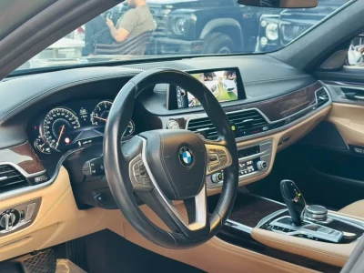 بي إم دبليو 740Li موديل 2017 مواصفات خليجية