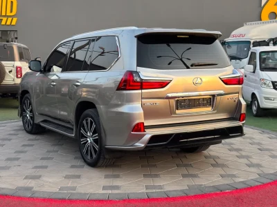 2018 Lexus LX570 GCC Specs