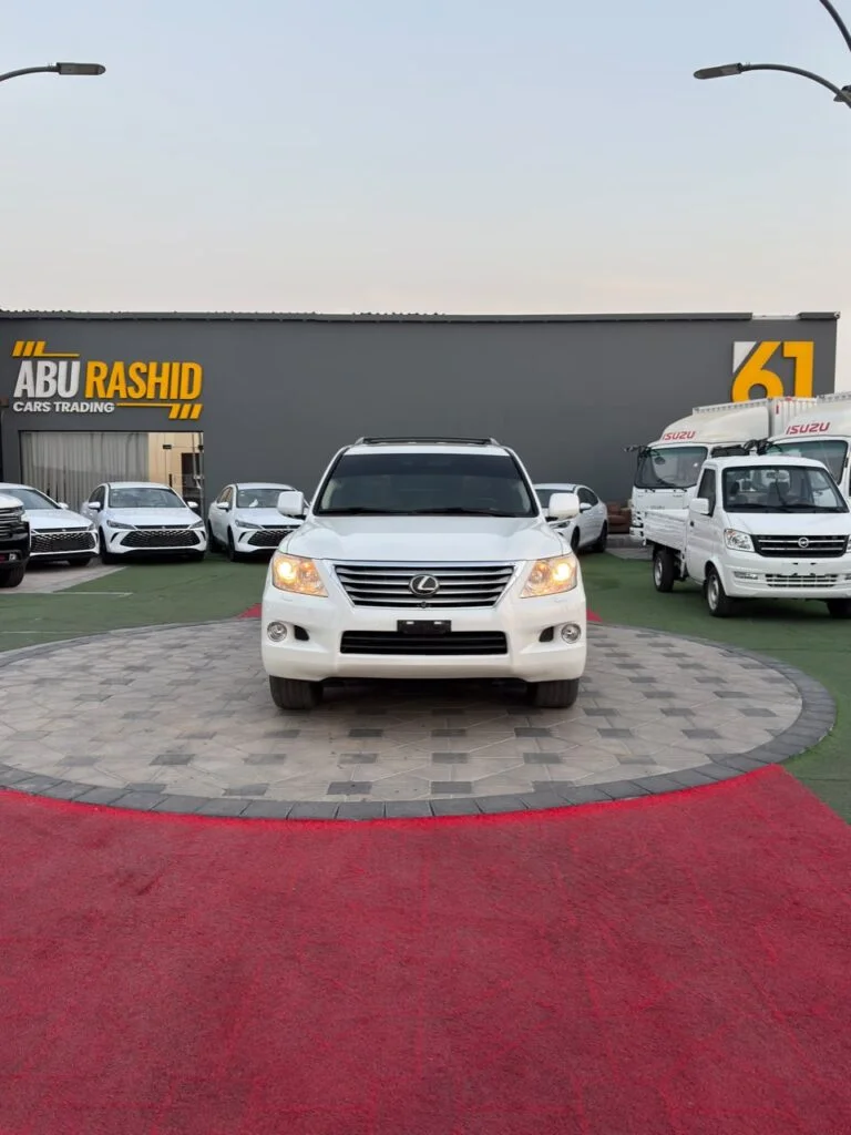 لكزس LX570 موديل 2010 مواصفات خليجية