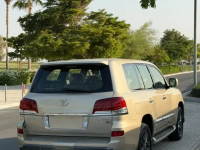 لكزس LX570 موديل 2014 مواصفات خليجية