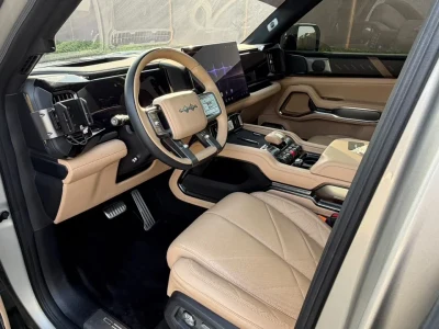 2025 BYD Leopard 8 6-Seater