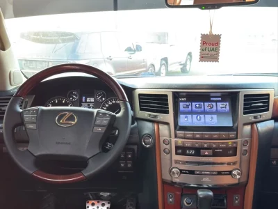لكزس LX570 موديل 2015 فل أوبشن مواصفات خليجية