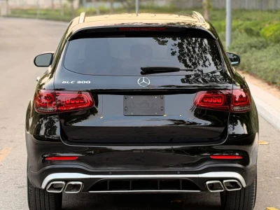 مرسيدس بنز GLC 300 موديل 2022 مواصفات أمريكية