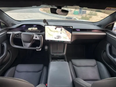 2023 Tesla Model S Plaid Tri-Motor AWD GCC Specs