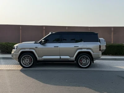 2025 BYD Leopard 8 6-Seater