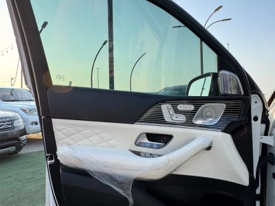 مرسيدس بنز GLS 450 موديل 2020 محولة بالكامل إلى ستايل مايباخ