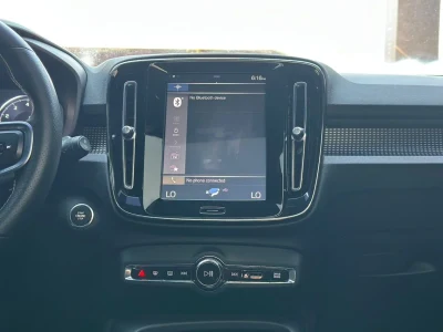 فولفو XC40 T4 موديل 2020 مواصفات خليجية