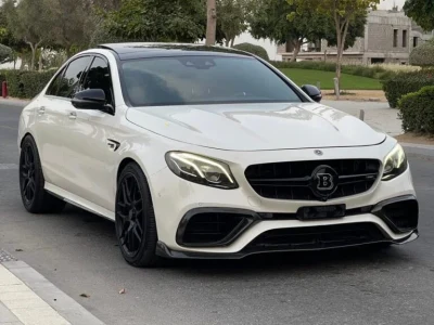 مرسيدس AMG E63 موديل 2017 محولة خارجيًا إلى ستايل برابوس – وارد اليابان