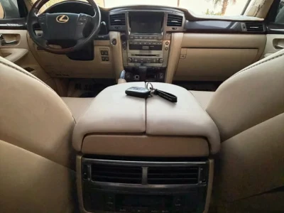 لكزس LX570 موديل 2010 محولة بالكامل إلى ستايل 2015 مواصفات خليجية