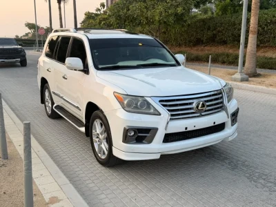 لكزس LX570 موديل 2010 محولة بالكامل إلى ستايل 2015 مواصفات خليجية