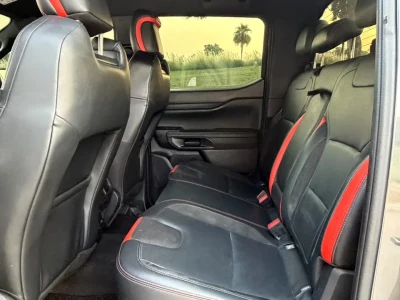 فورد رينجر رابتر موديل 2023 محرك 3.0L V6 توين تيربو دفع رباعي مواصفات خليجية