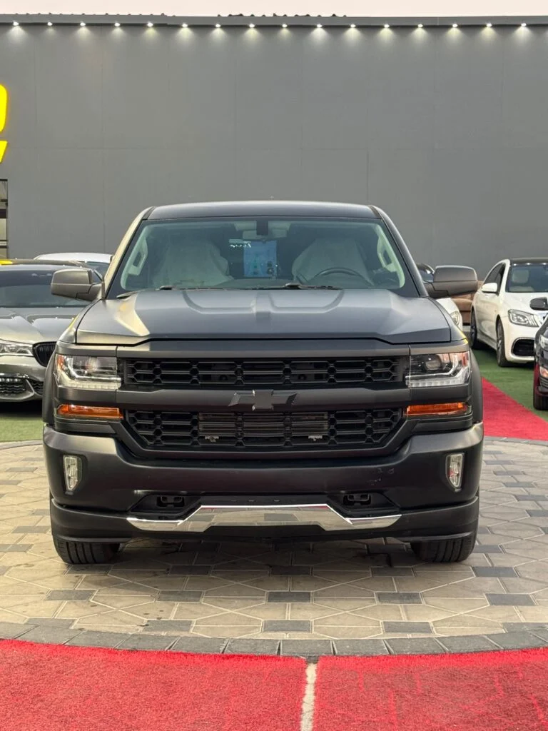شيفروليه سلفرادو V8 موديل 2015 دفع خلفي مواصفات خليجية