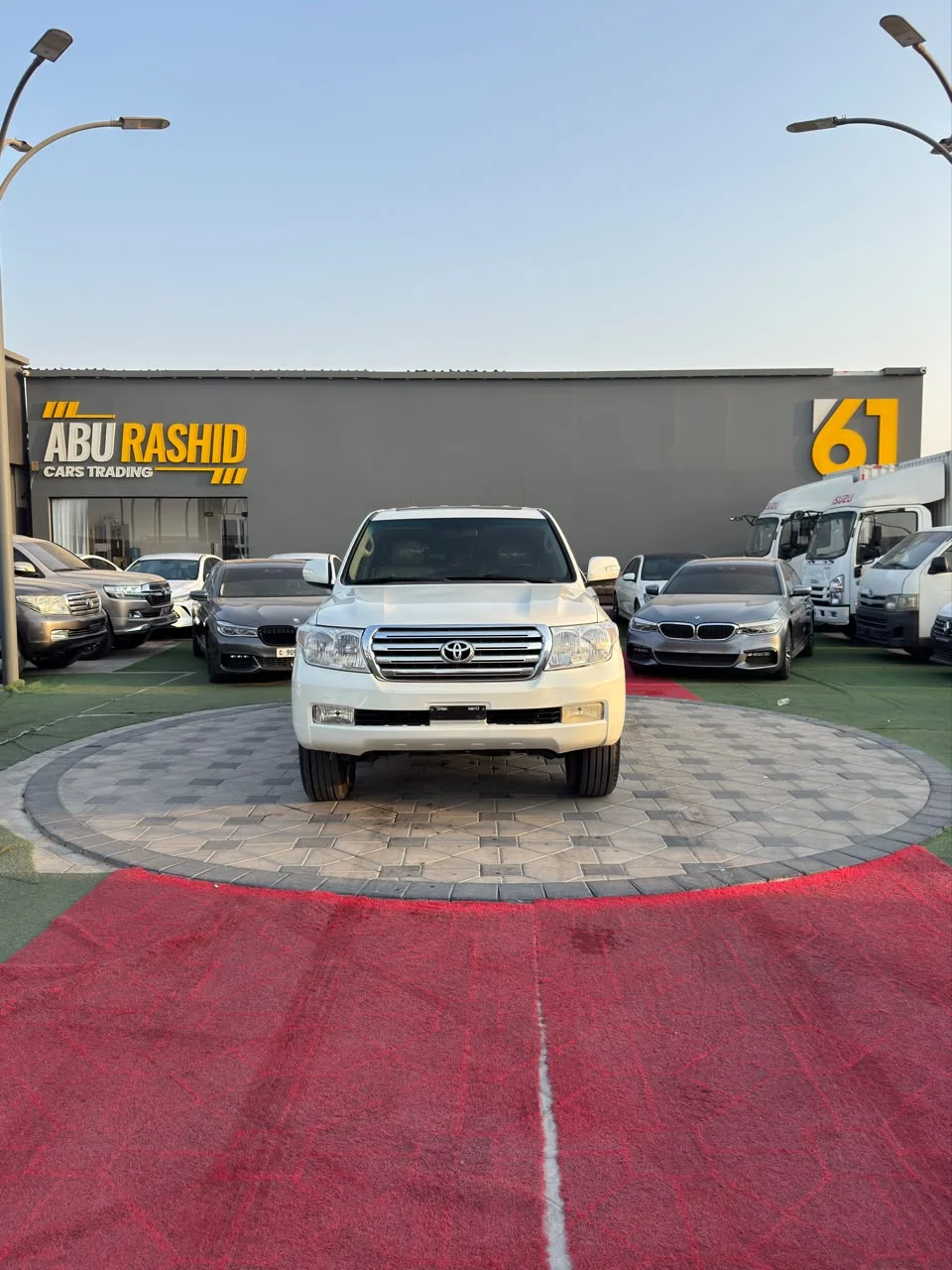2010 Toyota Land Cruiser GXR V8 GCC Specs