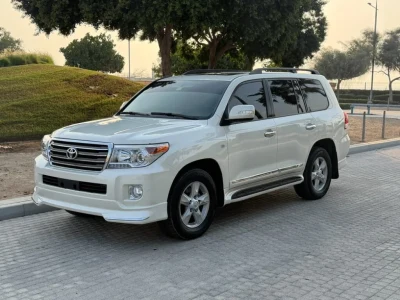 تويوتا لاند كروزر VXR موديل 2010 مواصفات خليجية
