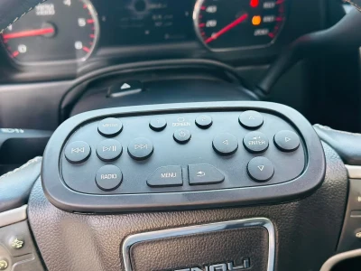 جي إم سي يوكون XL دينالي موديل 2015 محرك 6.2L V8 دفع رباعي مواصفات خليجية