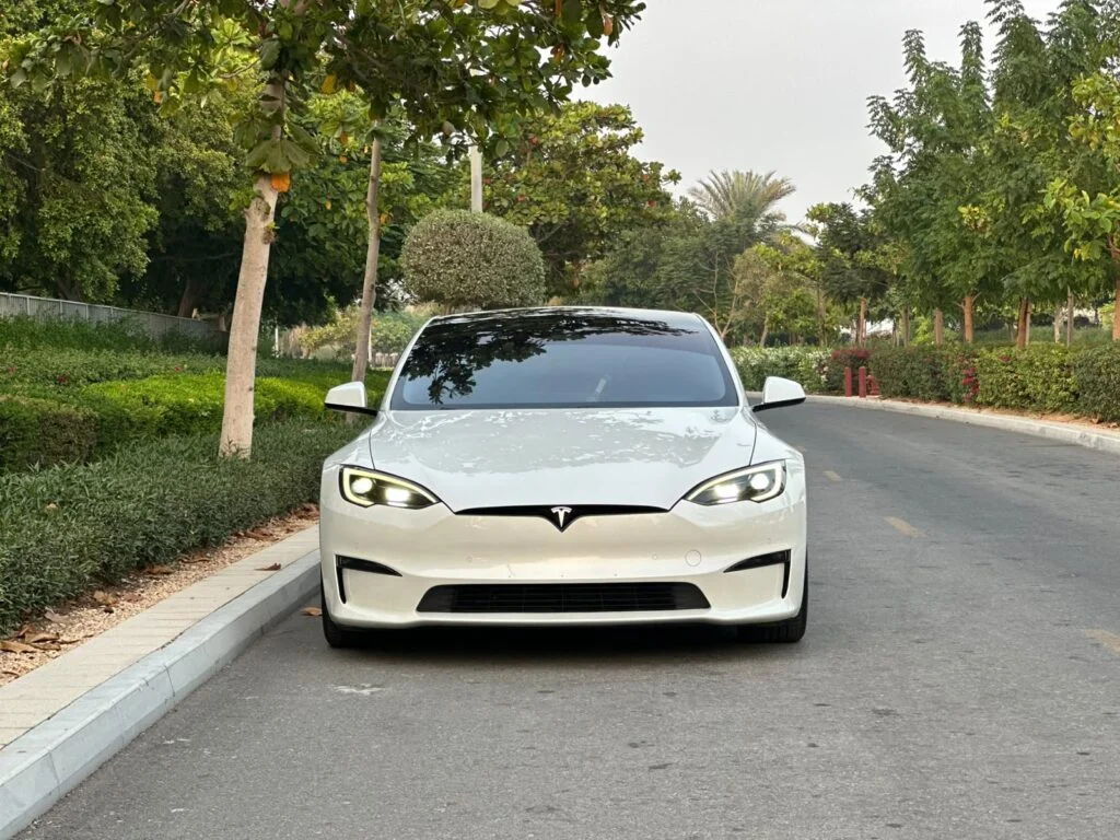 2023 Tesla Model S Plaid Tri-Motor AWD GCC Specs