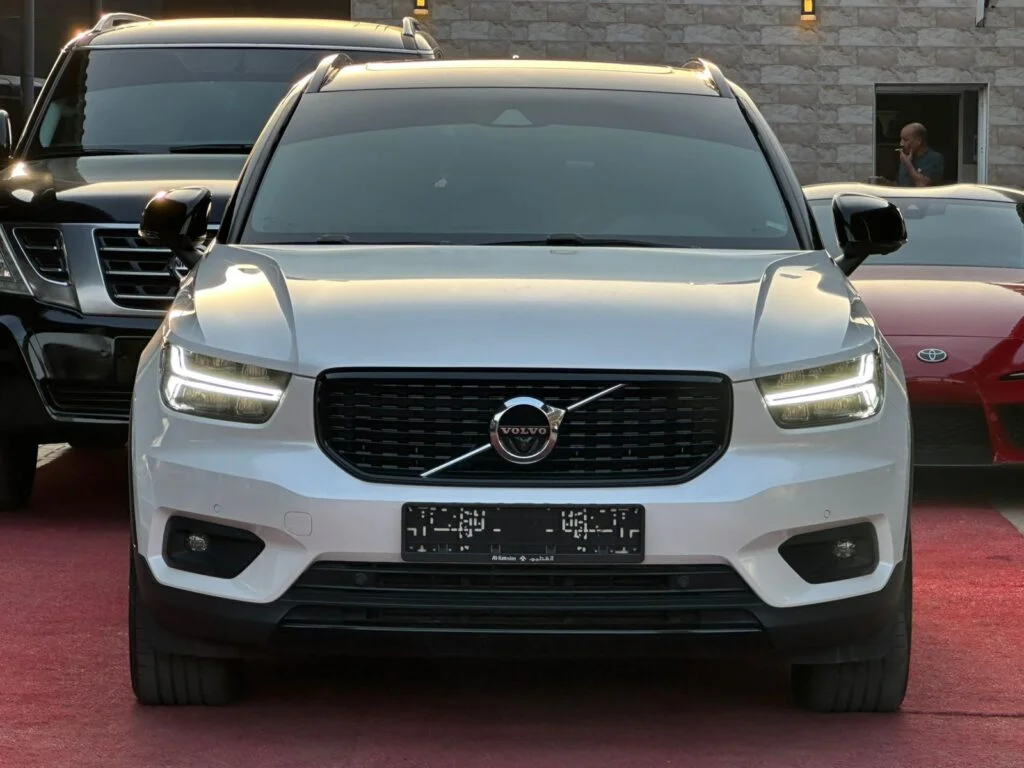 فولفو XC40 T4 موديل 2020 مواصفات خليجية