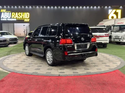 لكزس LX570 موديل 2011 مواصفات خليجية