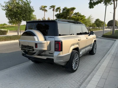 2025 BYD Leopard 8 6-Seater
