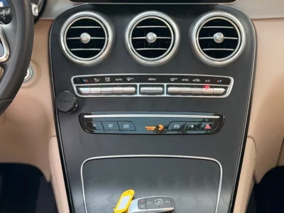 مرسيدس بنز GLC 300 موديل 2022 مواصفات أمريكية