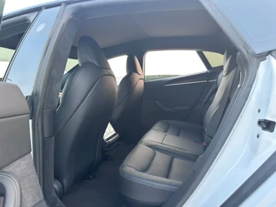 2023 Tesla Model S Plaid Tri-Motor AWD GCC Specs