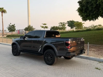 فورد رينجر رابتر موديل 2023 محرك 3.0L V6 توين تيربو دفع رباعي مواصفات خليجية