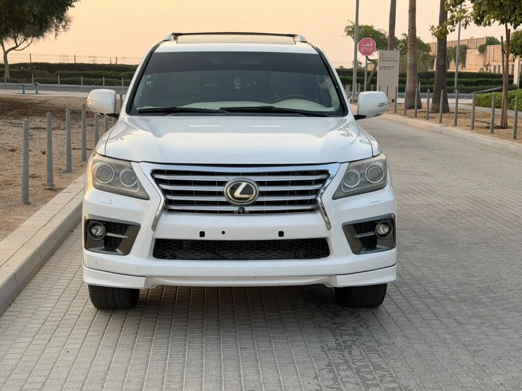 لكزس LX570 موديل 2010 محولة بالكامل إلى ستايل 2015 مواصفات خليجية