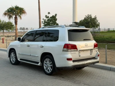 لكزس LX570 موديل 2010 محولة بالكامل إلى ستايل 2015 مواصفات خليجية