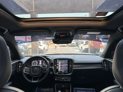 فولفو XC40 T4 موديل 2020 مواصفات خليجية