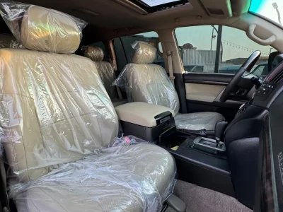 2010 Toyota Land Cruiser GXR V8 GCC Specs