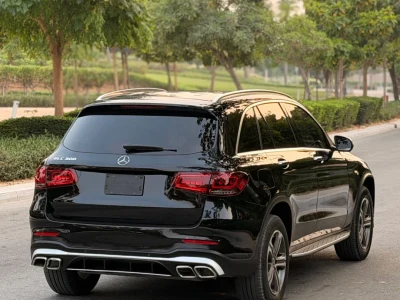 مرسيدس بنز GLC 300 موديل 2022 مواصفات أمريكية