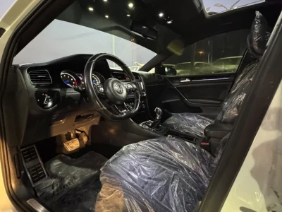 2015 Volkswagen Golf R 2.0 TSI 4MOTION GCC Specs