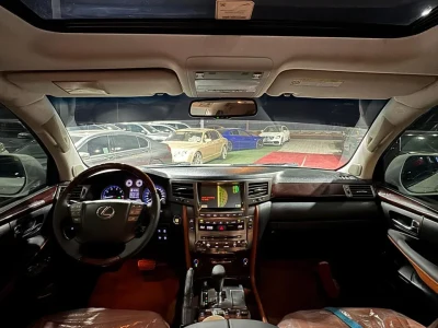 2011 Lexus LX570 5.7L V8 GCC Specs