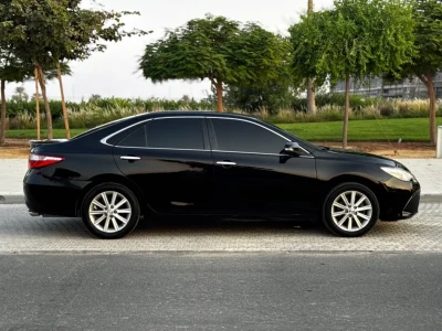 2016 Toyota Camry SE GCC Specs