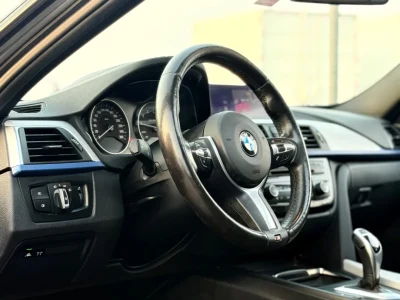 بي إم دبليو 320i موديل 2018 محرك 2.0L تيربو