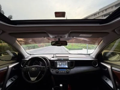 2018 Toyota RAV4 VX GCC Specs