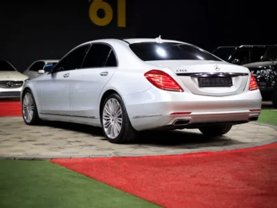 مرسيدس بنز S 550 2015