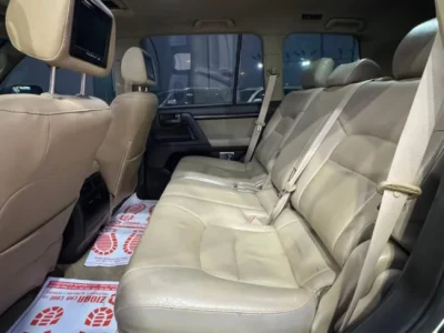 2010 Toyota Land Cruiser GXR V8 4WD – Converted to 2015 VXR Style