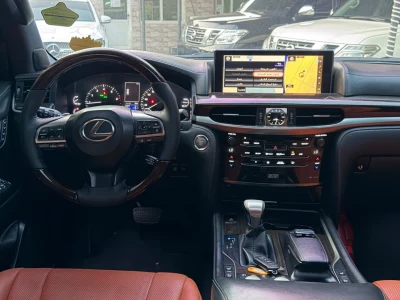 لكزس LX570 موديل 2017 محرك 5.7L V8 دفع رباعي