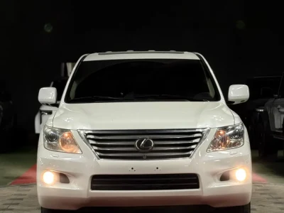 لكزس LX 570 موديل 2009 محرك 5.7L V8 دفع رباعي
